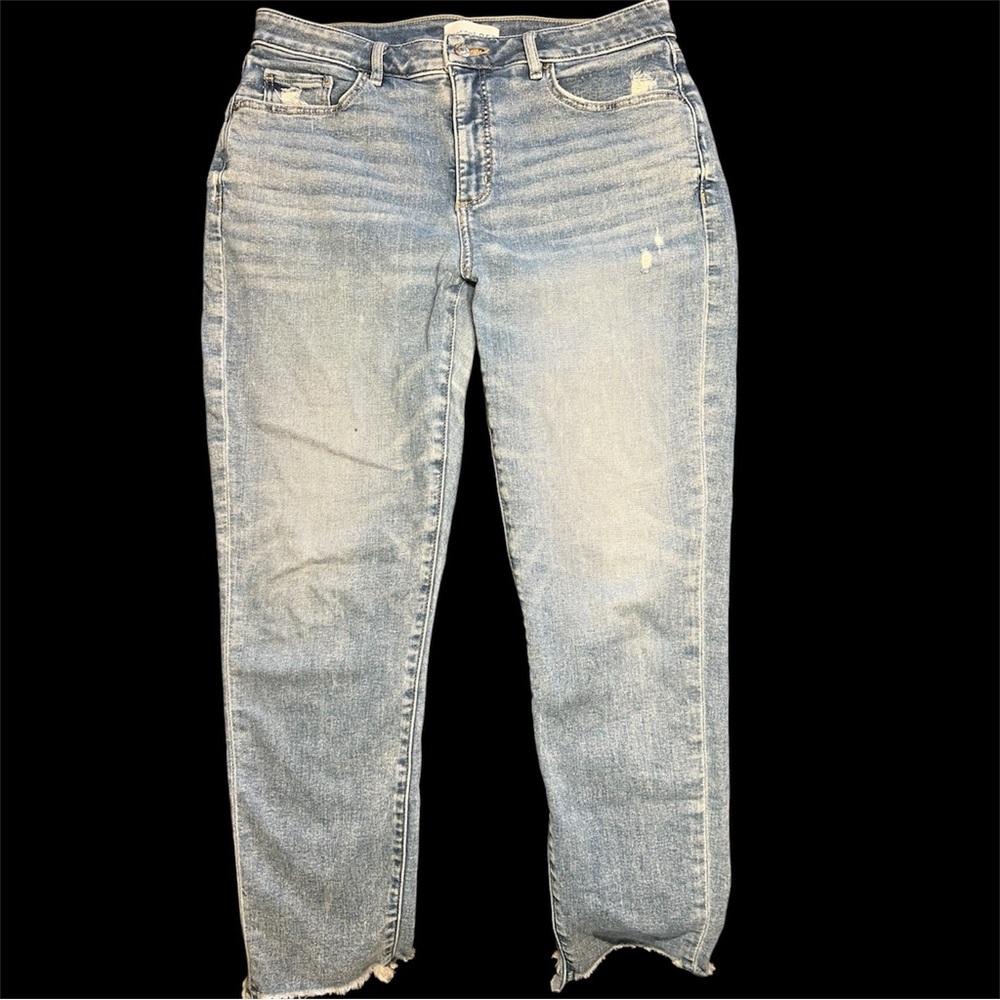 LOFT Curvy Skinny Crop Jeans Size 10 / 30W Light Wash Distressed